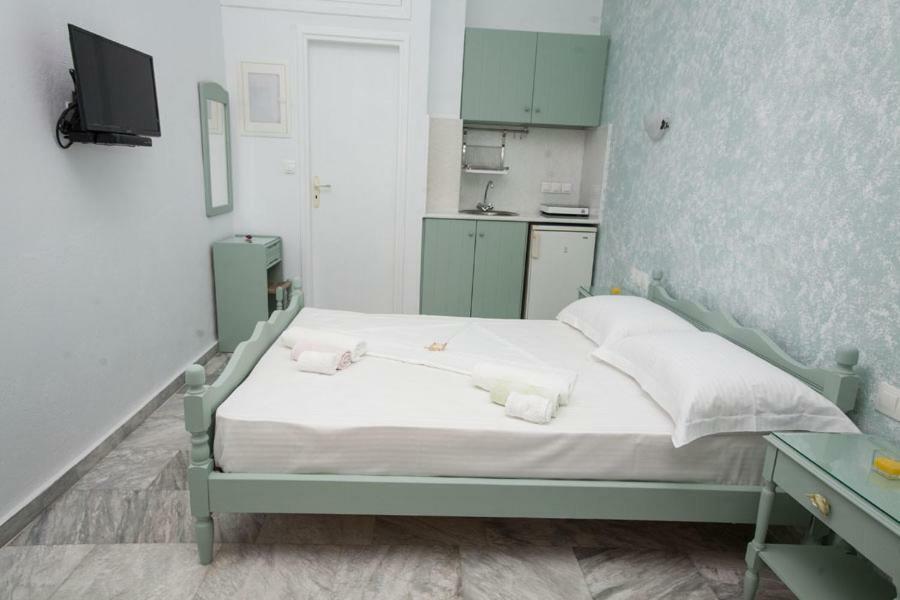 Kyma Studios Livadi  Buitenkant foto